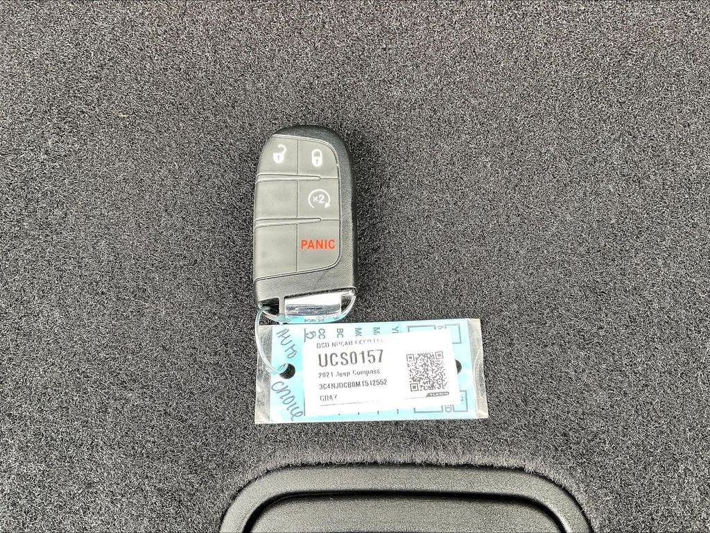 Used 2021 Gray Jeep Limited image 32