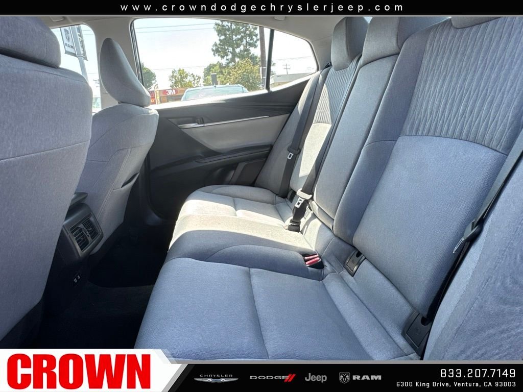 Used 2025  Toyota LE image 31