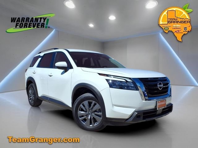2023 Nissan Pathfinder SV 4WD's photo