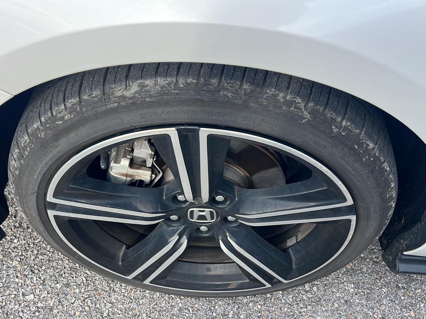Used 2024 Platinum White Pearl Honda Sport image 7