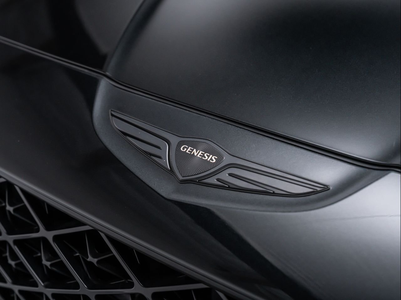 New 2026 Vik Black Genesis 3.5T E-SC MHEV PRESTIGE BLACK image 10