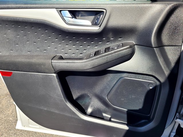 Used 2020 Silver Ford SE image 14
