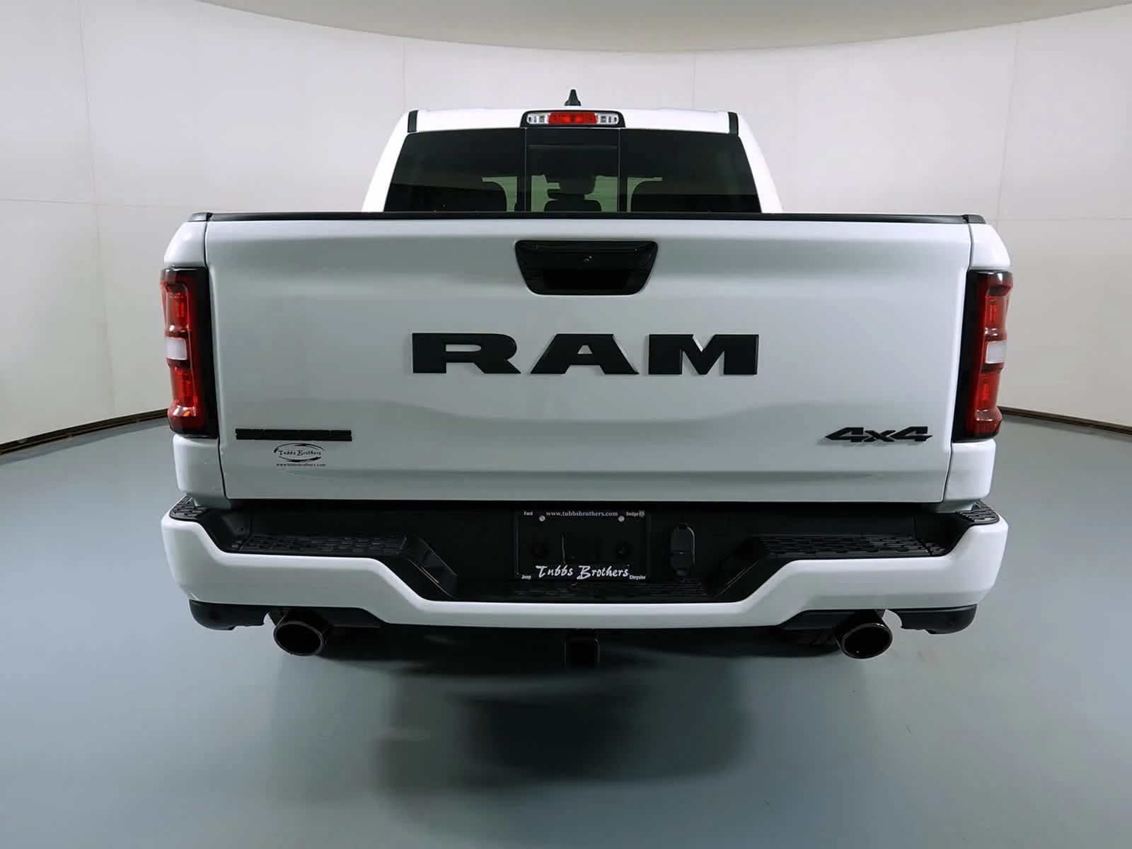New 2026 Bright White Clear-Coat Exterior Paint RAM Big Horn image 5