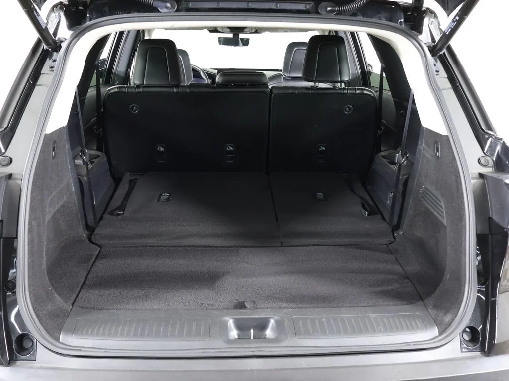 Used 2024 Mineral INFINITI LUXE image 23