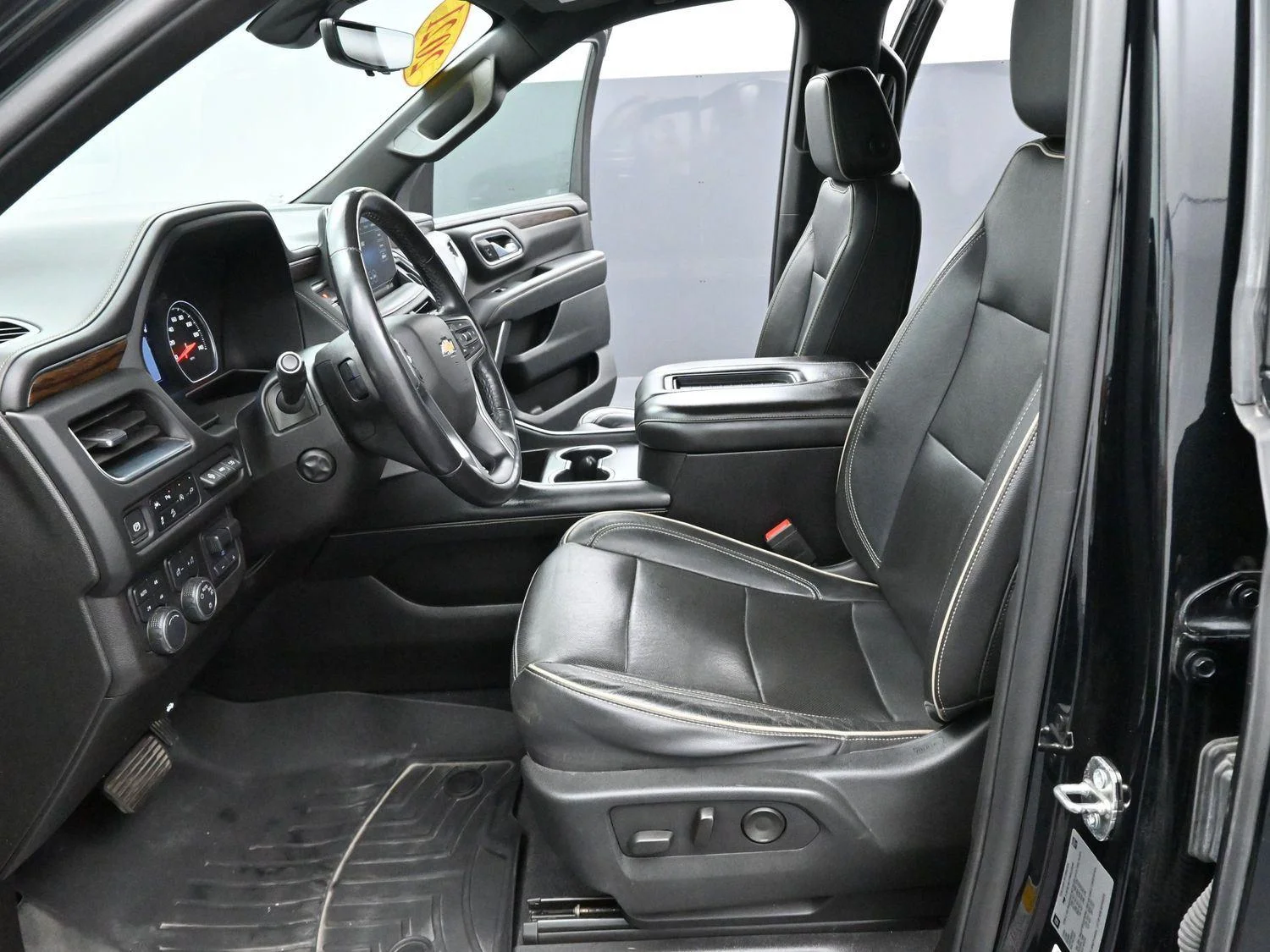 Used 2021 Black Chevrolet Premier image 15