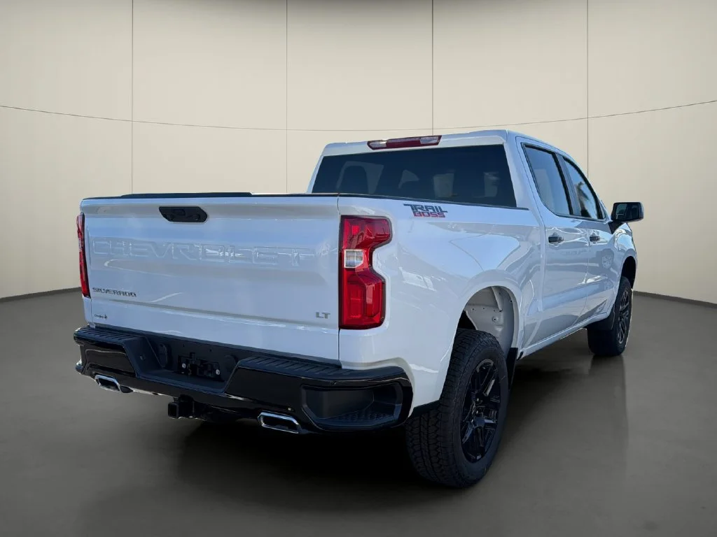 New 2026 Summit White Chevrolet LT Trail Boss image 7