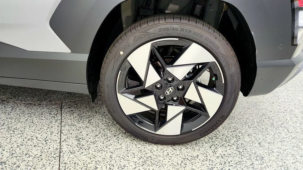 Used 2026 Cyber Gray Metallic Hyundai Limited AWD image 9