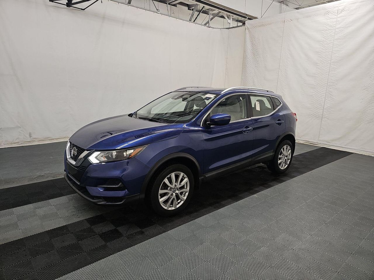 Used 2020 Caspian Blue Metallic Nissan SV FWD Xtronic CVT image 1