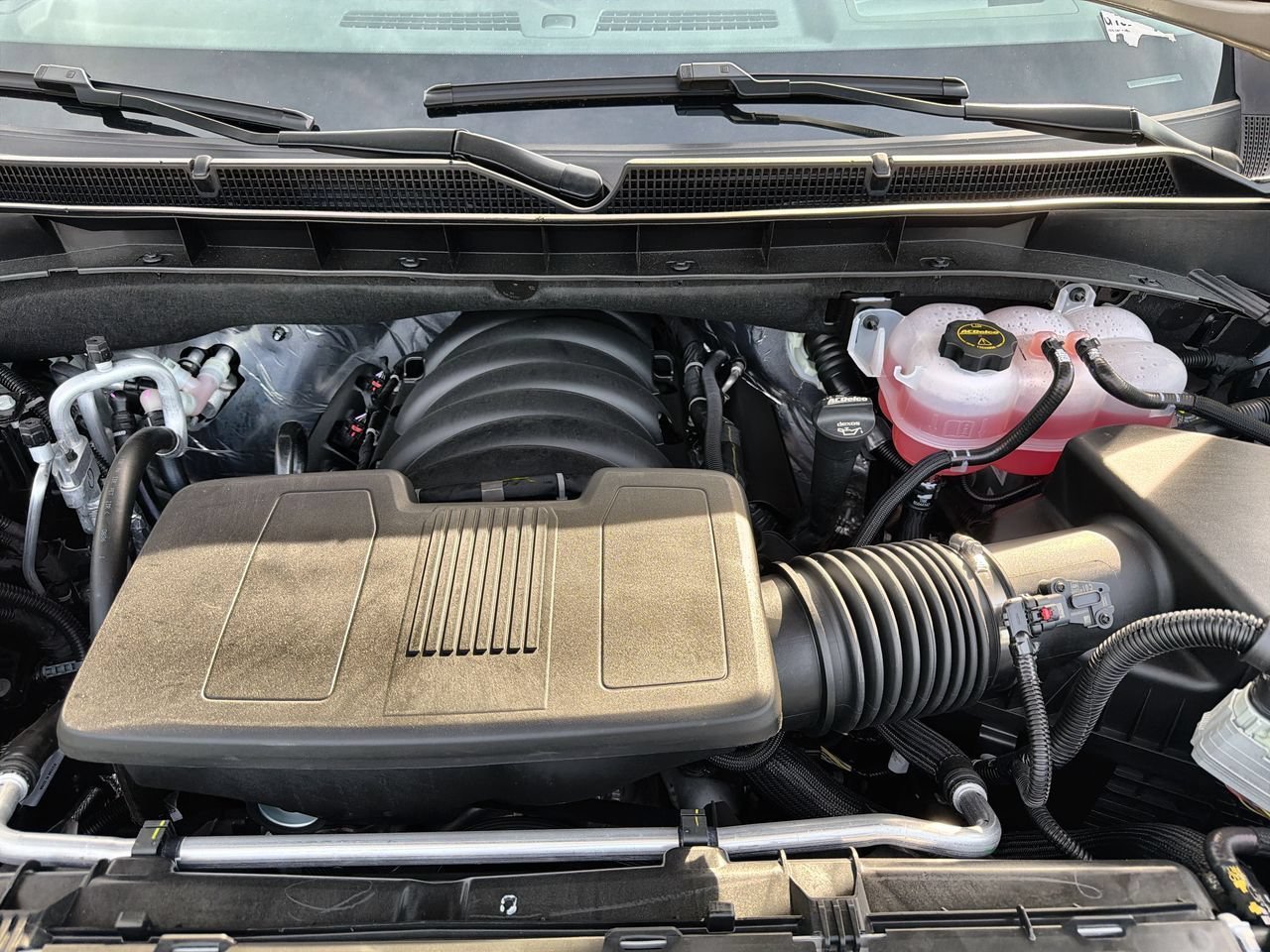 2026 GMC Yukon Denali Ultimate - Photo 25