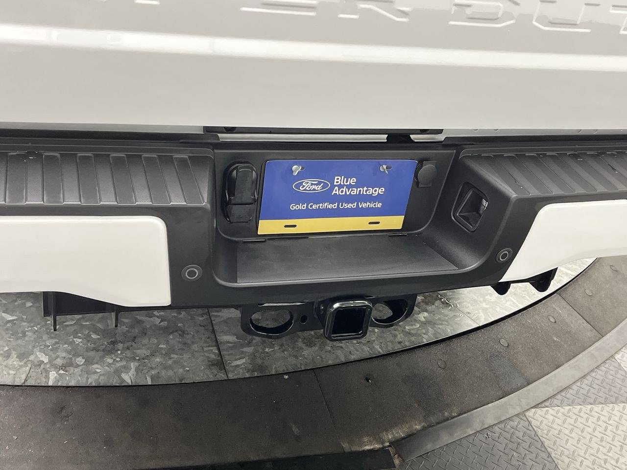 Used 2023 Oxford White Ford Lariat image 33