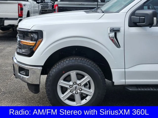 New 2026 Oxford White Ford XLT image 9