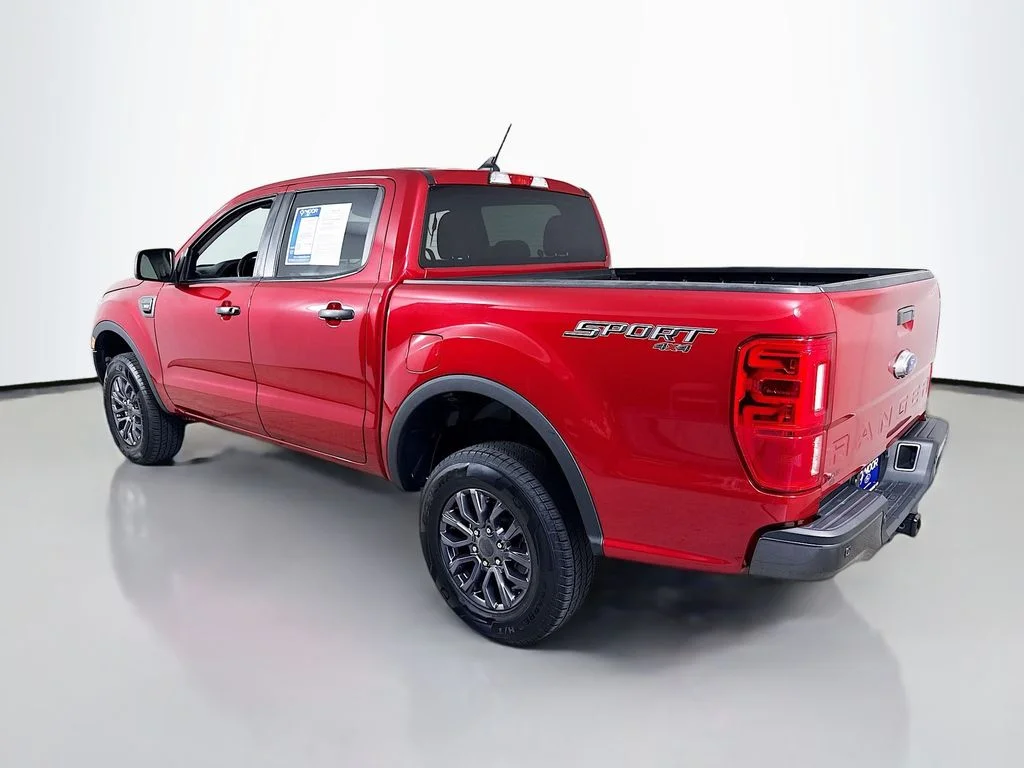 Used 2021 Rapid Red Metallic Tinted Clearcoat Ford XLT image 10
