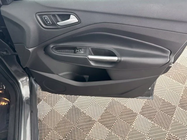 Used 2019 Gray Ford SEL image 25