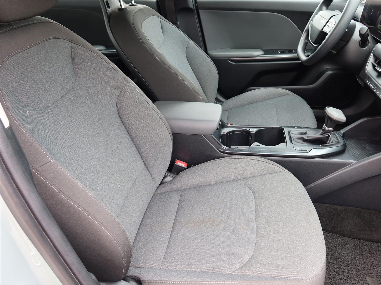 Used 2025 Morning Haze Kia LXS image 7