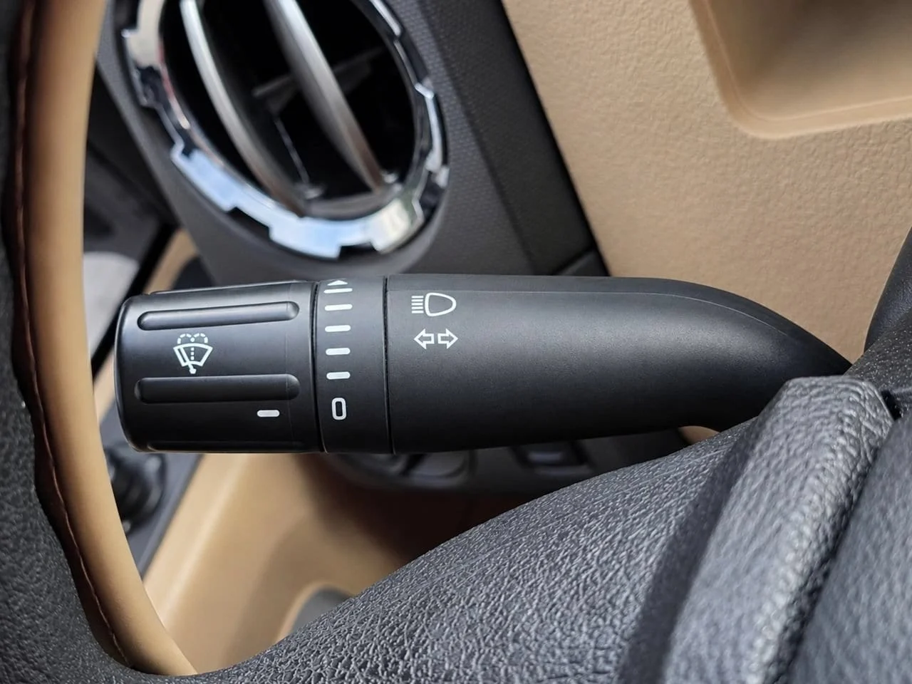 Used 2016 Caribou Ford  image 25