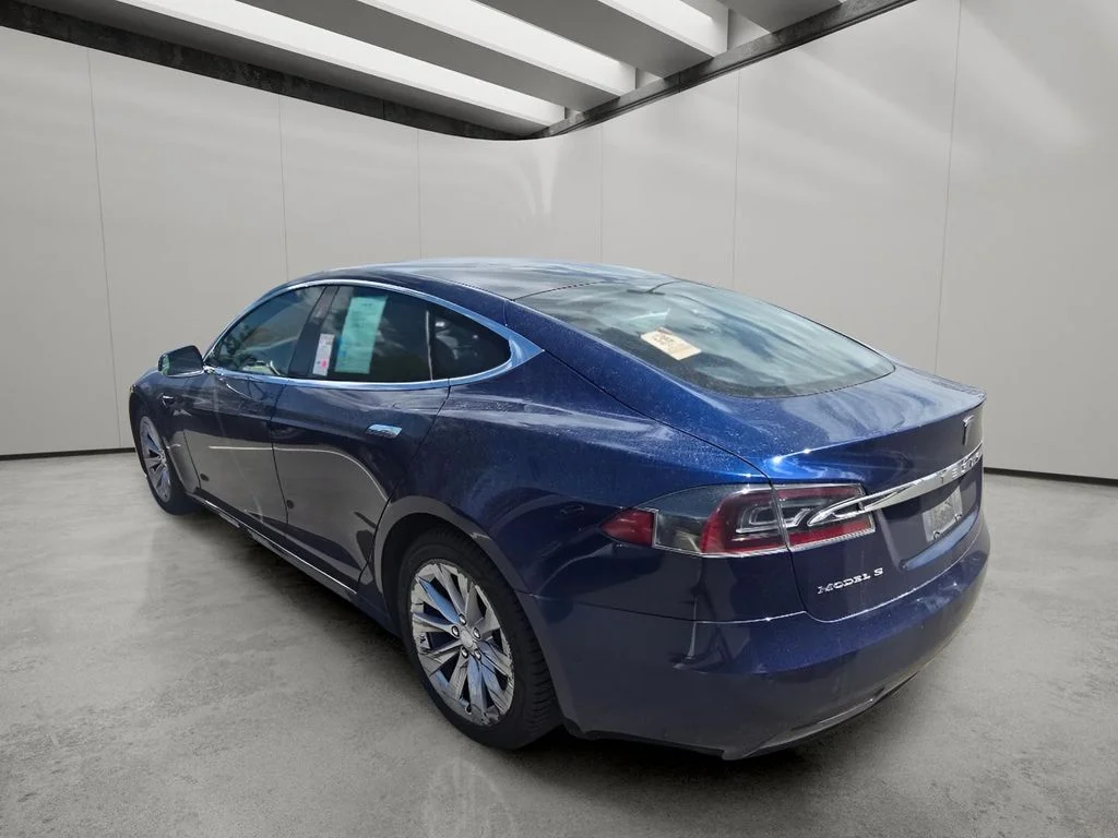 Used 2017 Deep Blue Metallic Tesla 90D image 5