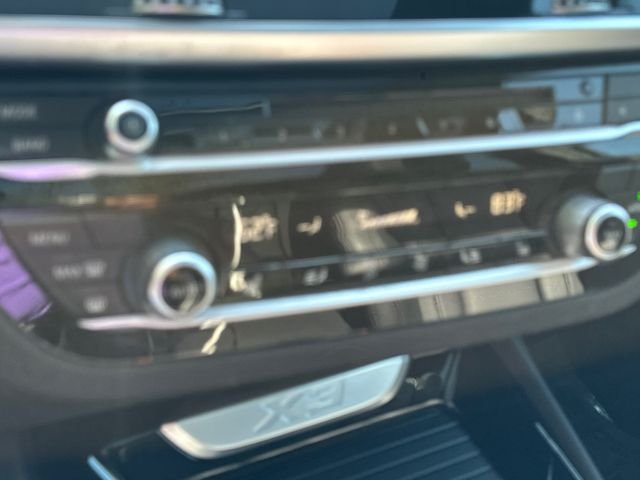 Used 2019 Black BMW xDrive30i image 31