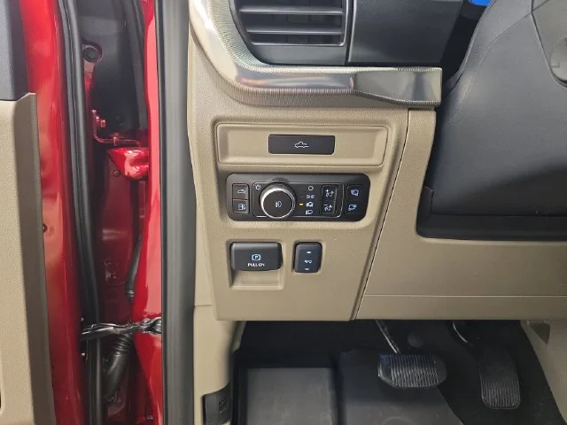 New 2026 Ruby Red Metallic Tinted Clearcoat Ford Platinum® image 43