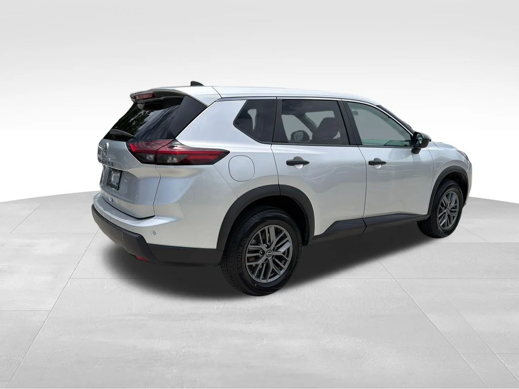 Certified Used 2024 Silver Nissan S image 7