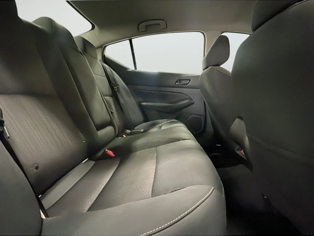 Used 2025 Silver Nissan 2.5 SV image 24