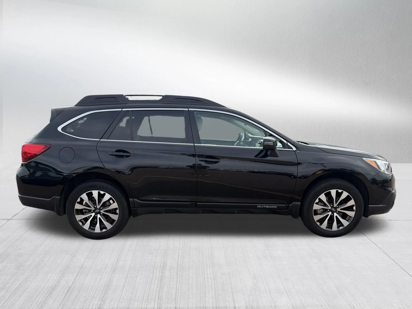 Used 2016 Crystal Black Silica Subaru 2.5i Limited image 8