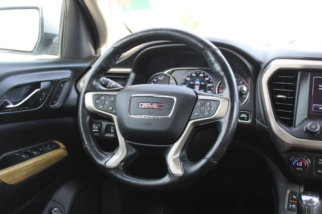 Used 2017 Silver GMC Denali image 16