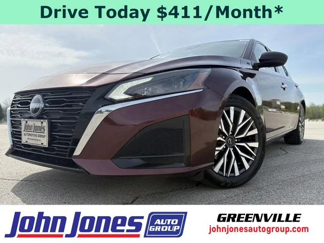 Pre-Owned 2025 Nissan Altima SV Front Wheel Drive Sedan