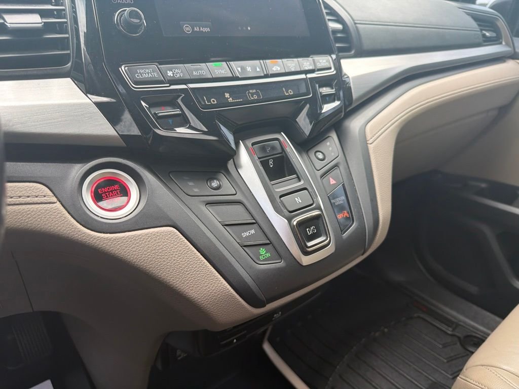 Used 2019 White Diamond Pearl Honda EX-L image 36