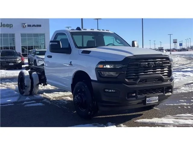 New 2026 Bright White Clear-Coat  Paint Ram TRADESMAN  REGULAR  4X2 60