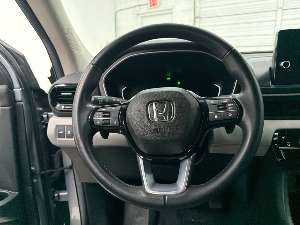 Used 2024 Silver Honda EX-L image 15