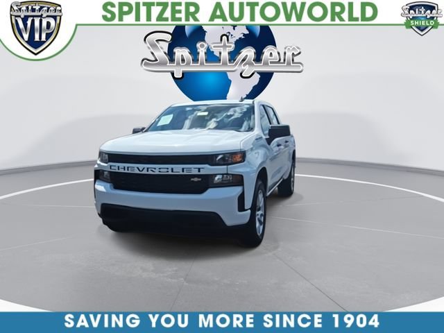 Used 2022 Summit White Chevrolet Custom image 3