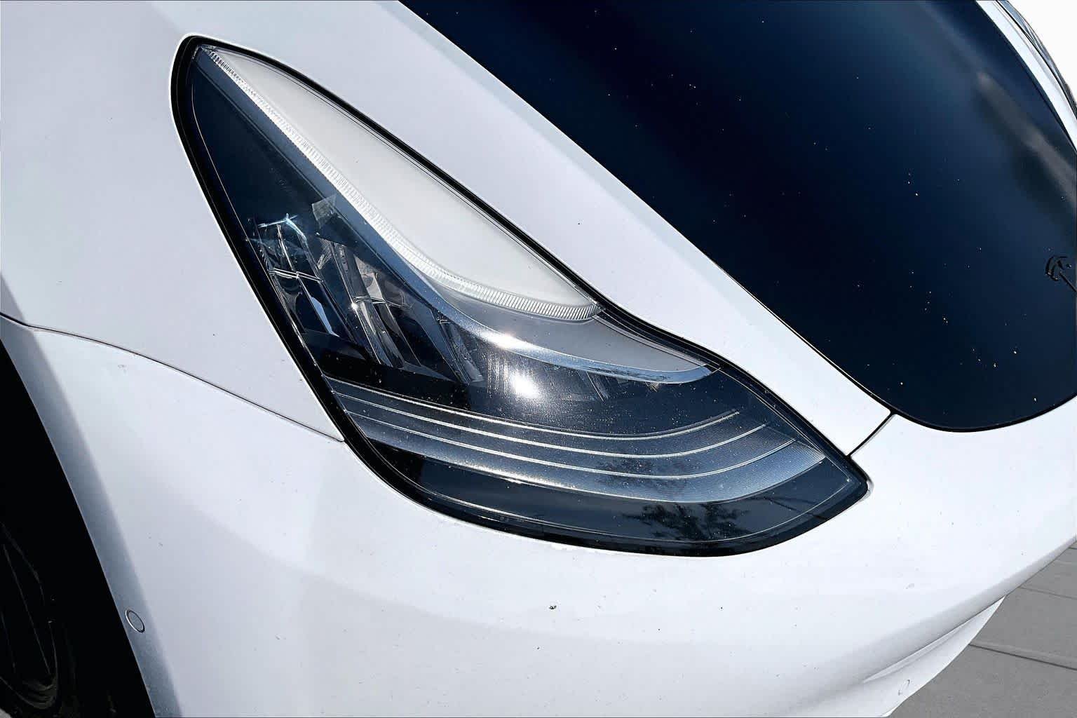 Used 2019 Pearl White Multi-Coat Tesla Standard Range Plus image 26