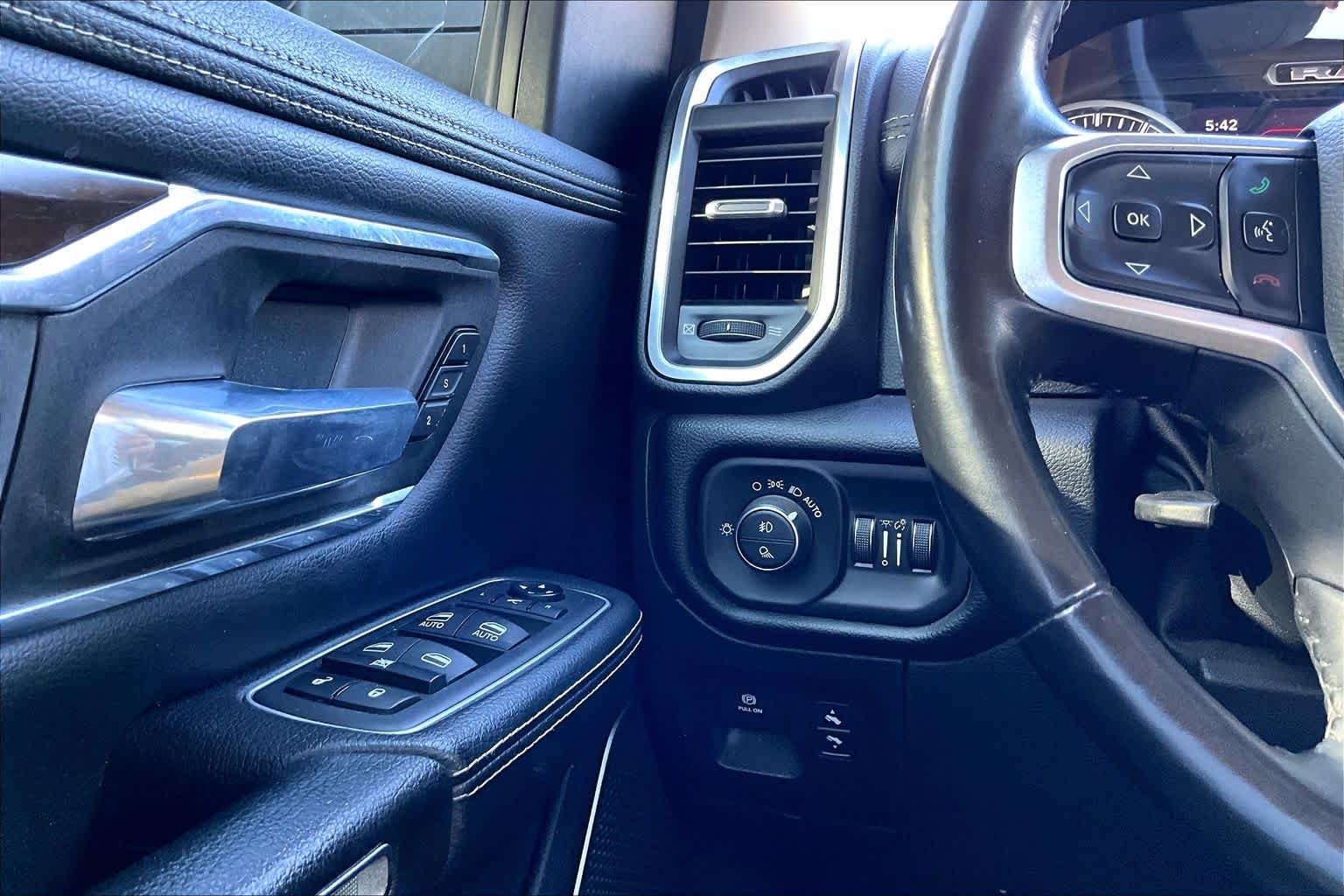 Used 2021 Maximum Steel Metallic Clearcoat Ram Laramie image 33
