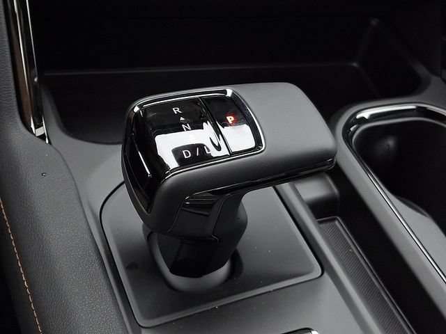 2026 GMC Sierra 1500 AT4 - Photo 13