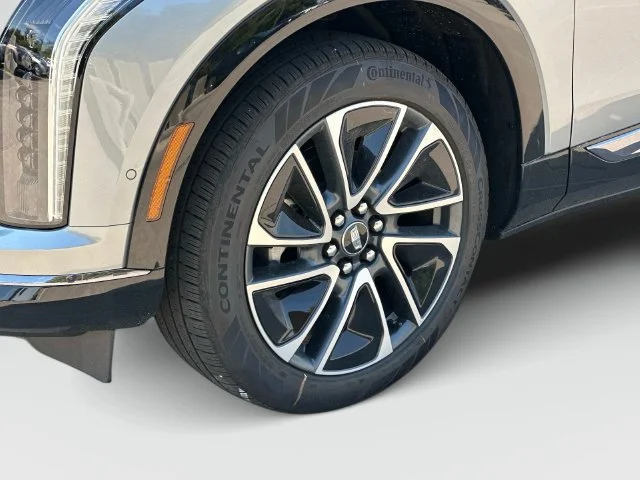 2027 Cadillac OPTIQ Sport - Photo 17