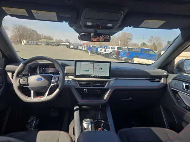 2026 Ford Explorer ST - Photo 16