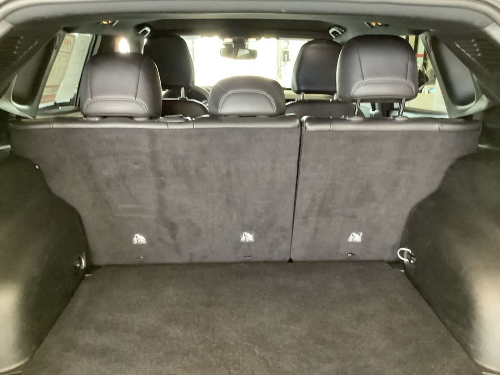 Used 2025 White Jeep Trailhawk image 30