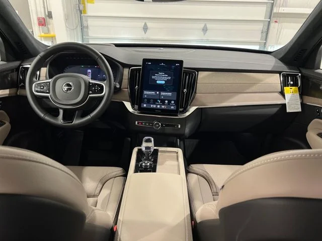 2026 Volvo XC90 Ultra - Photo 12