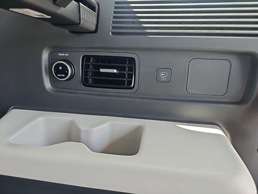 New 2026 White Hyundai SEL image 38