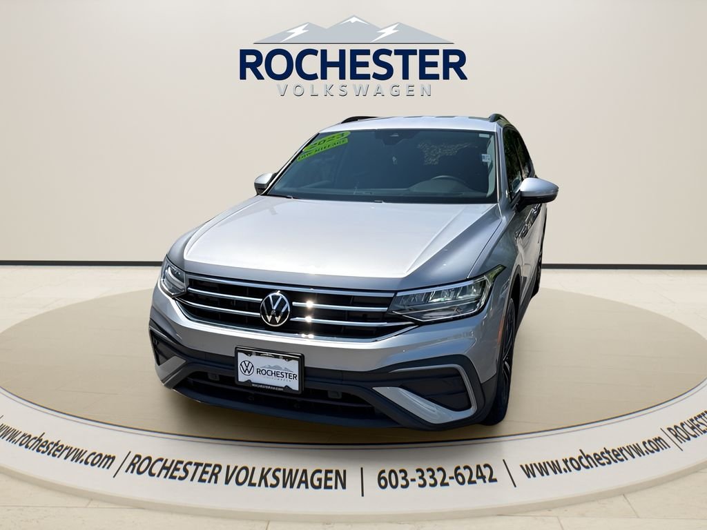 Used 2023 Silver Metallic Volkswagen 2.0T S image 1