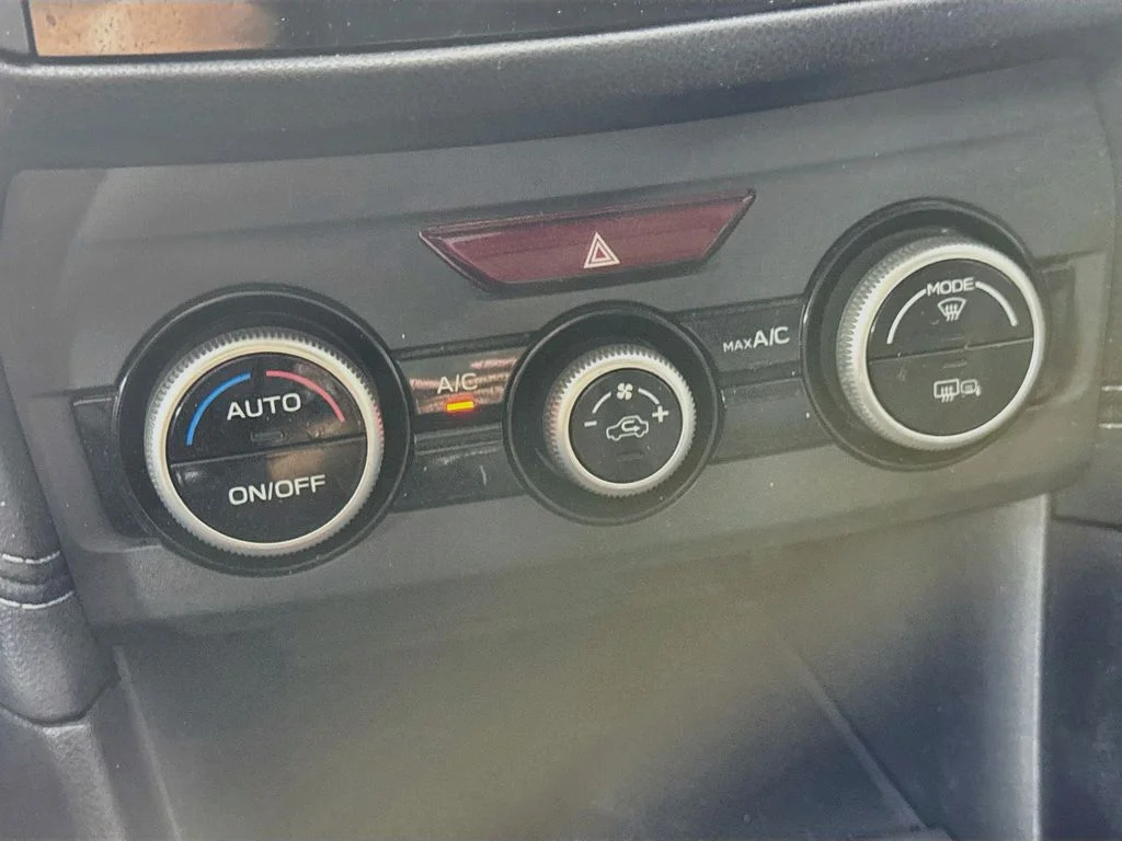 Used 2017 White Subaru 2.0i Limited image 18