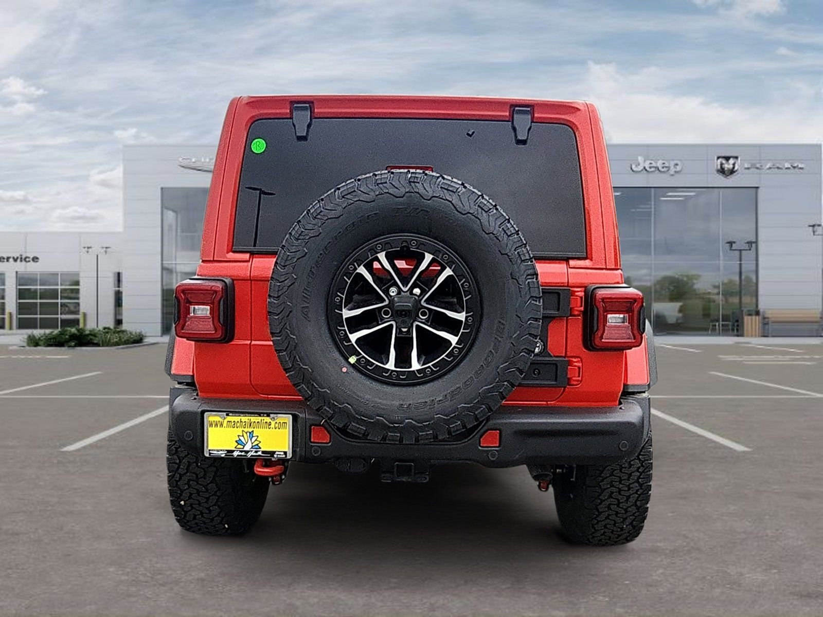 New 2026 Firecracker Red Clear-Coat Exterior Paint Jeep Rubicon X image 4