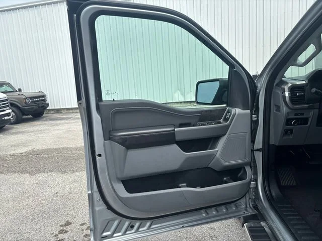 Used 2025 Silver Ford XLT image 10
