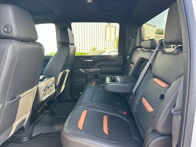 Used 2022 White GMC AT4 image 18