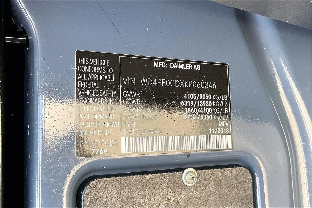 Used 2019  Mercedes-Benz High Roof V6 image 12