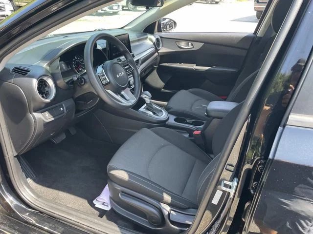 Used 2024 Black Kia LXS image 19
