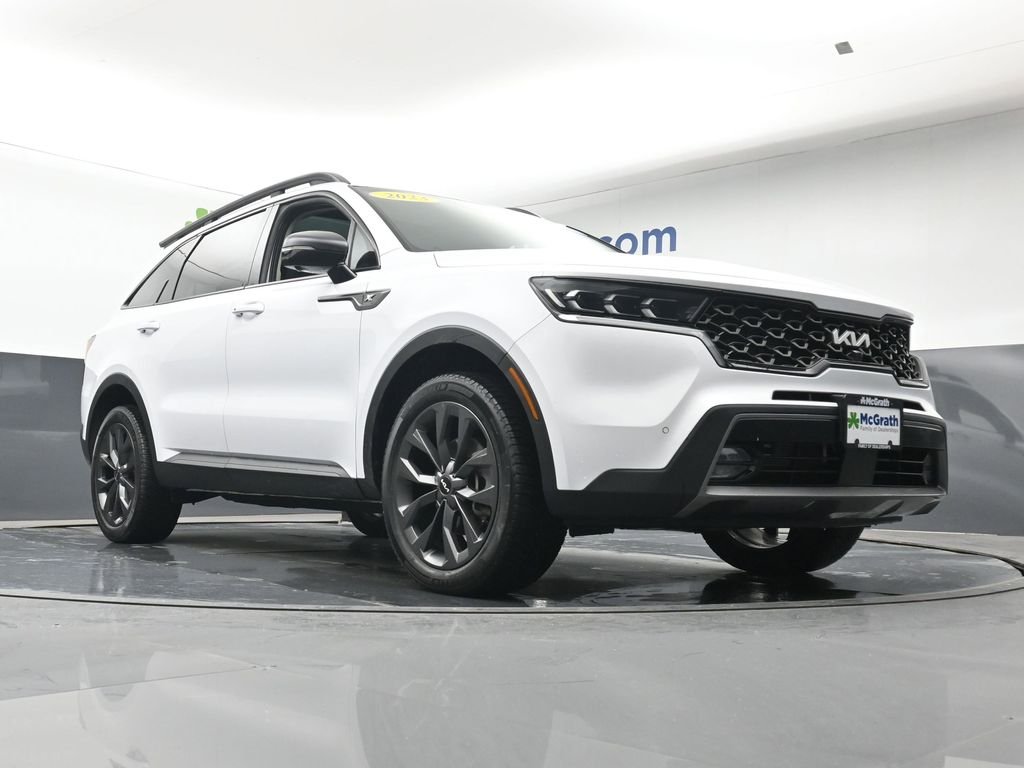 Used 2023 White Kia X-Line SX Prestige image 31
