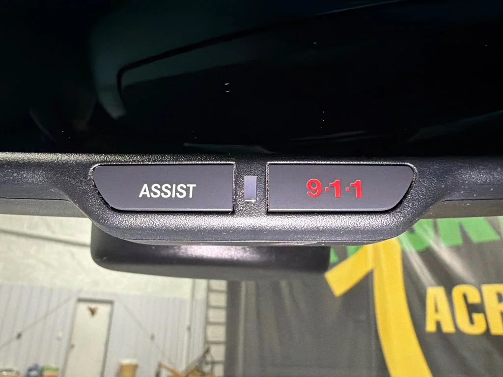 Used 2015 Bright White Clearcoat Jeep Laredo image 36