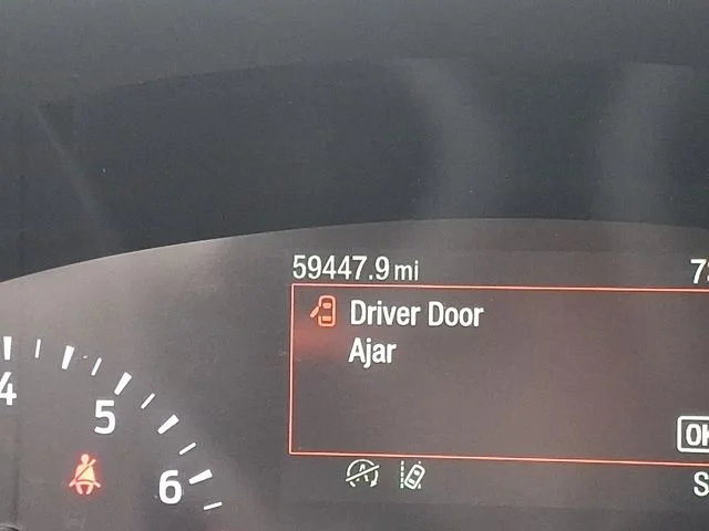 Used 2020 Green Ford SE image 19