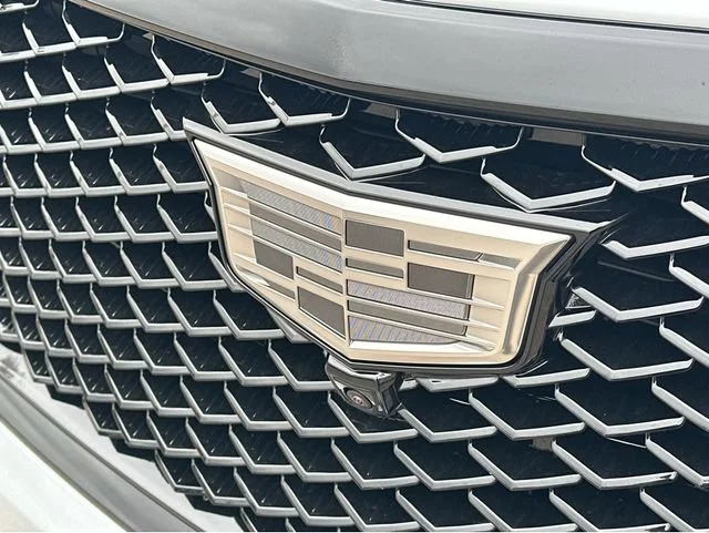New 2026 Vibrant White Tricoat Cadillac Platinum Sport image 38